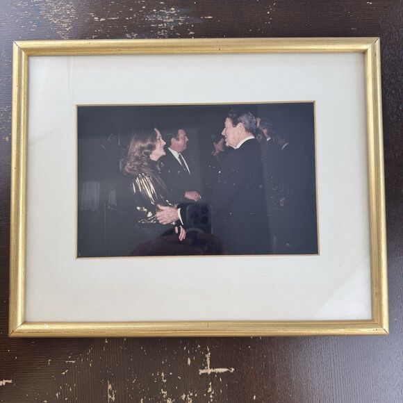 Ronald Reagan Original Photo With Elizabeth Chryst 1st Female Congressional Sec - Picture 1 of 4